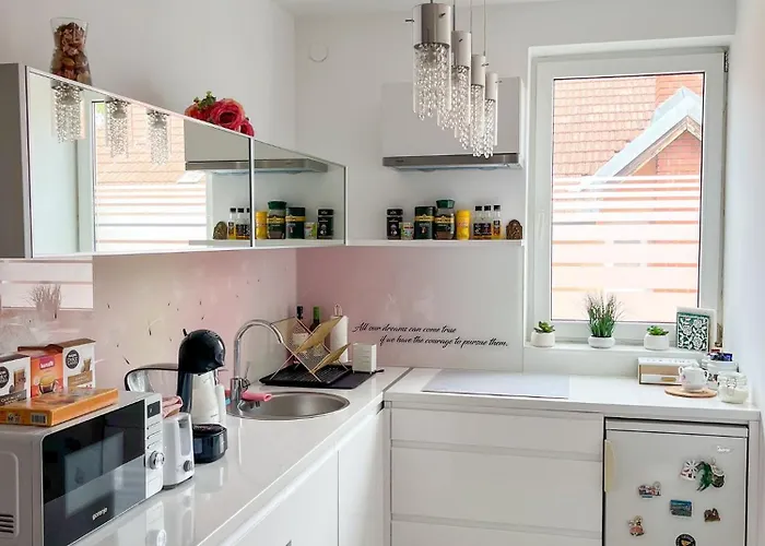 Elegant Escape Apartament